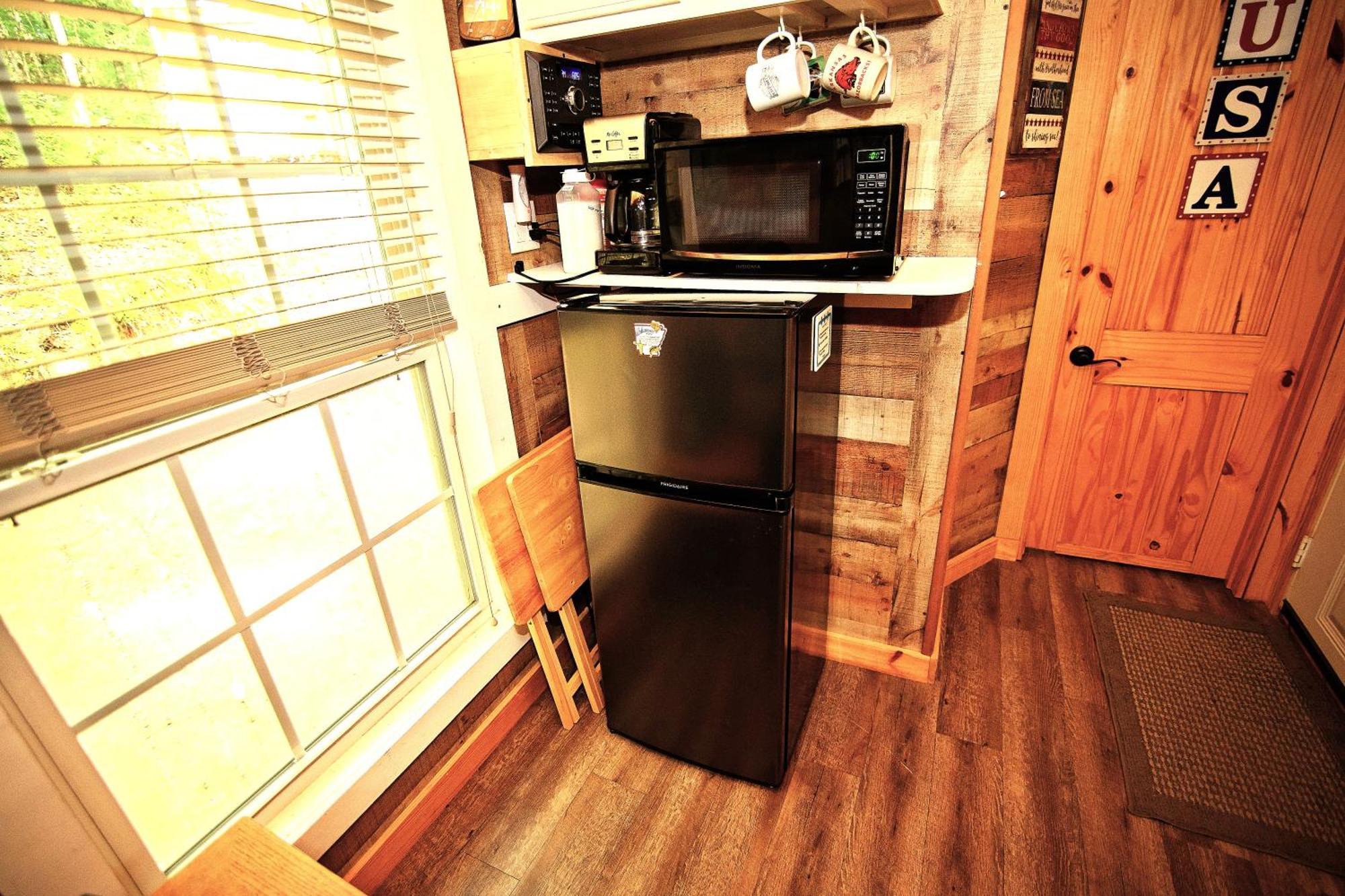 The Americana - Parker Creek Bend Cabins Murfreesboro Bagian luar foto